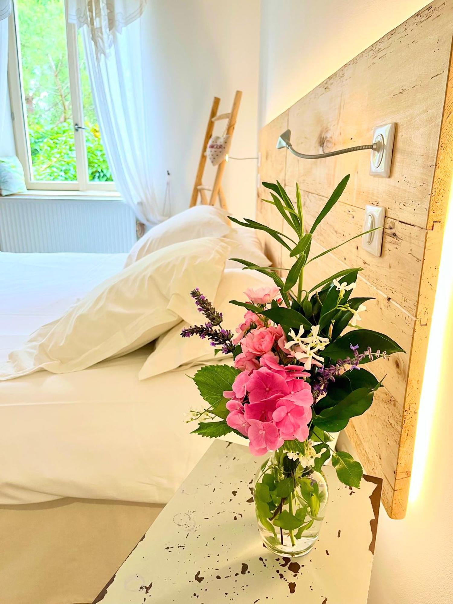 Bed and Breakfast Le Relais Des Anges Mercuès Zewnętrze zdjęcie
